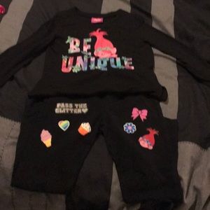 Trolls size 6 long sleeve shirt and pants